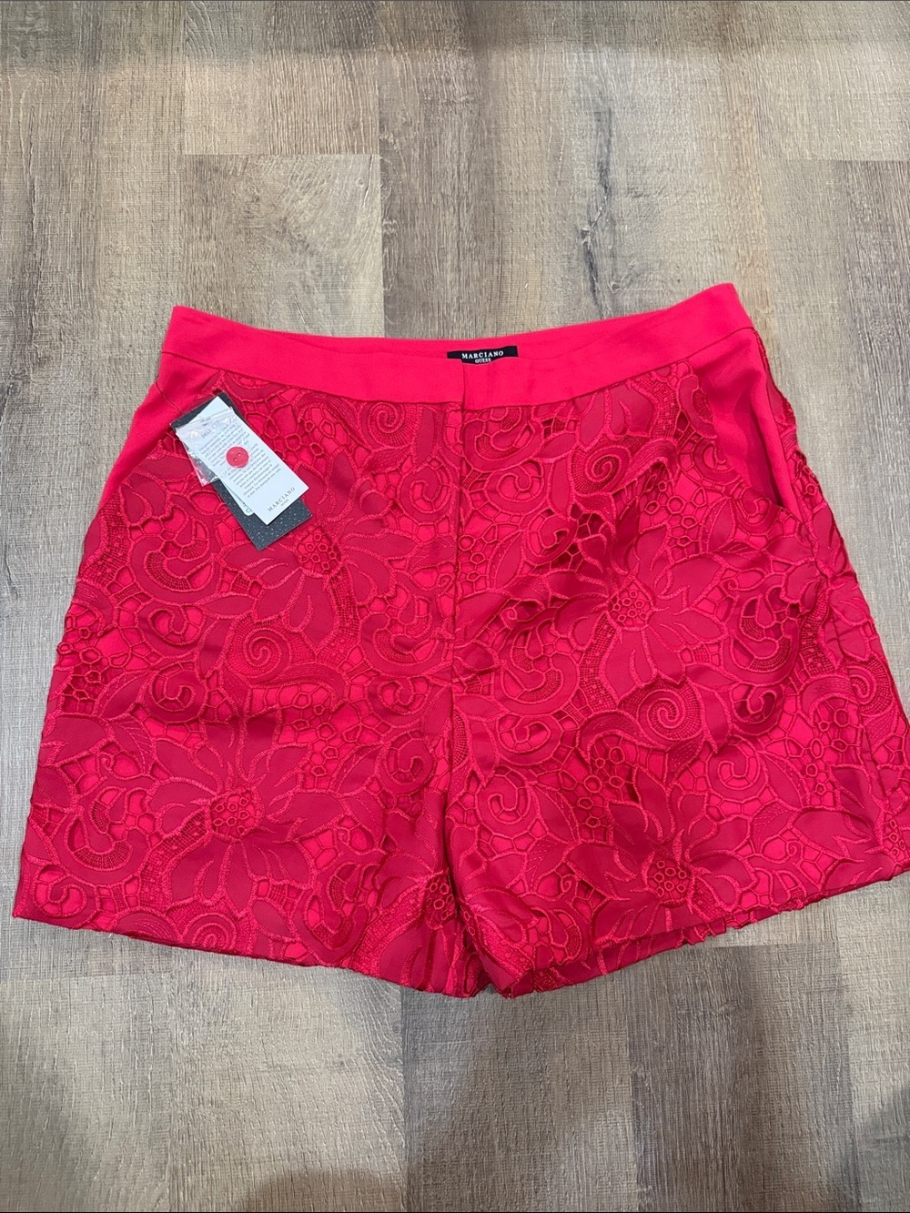 Guess by Marciano The weekend short size 12